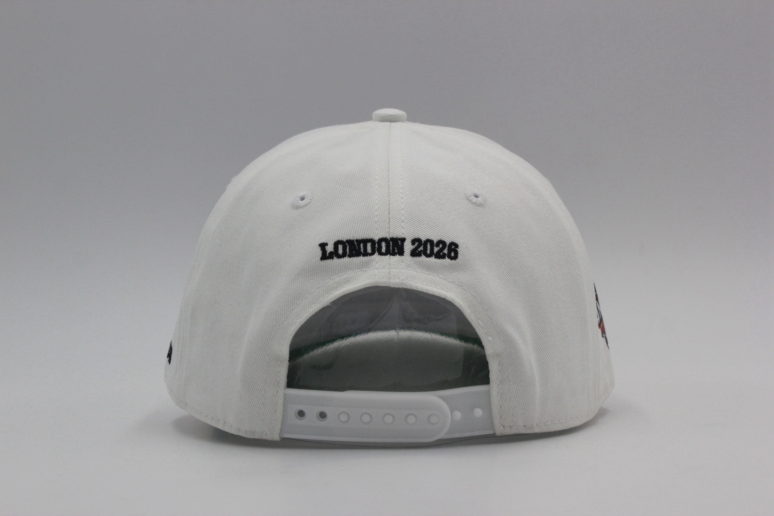 LONDON MATCHUP — WHITE / BLACK