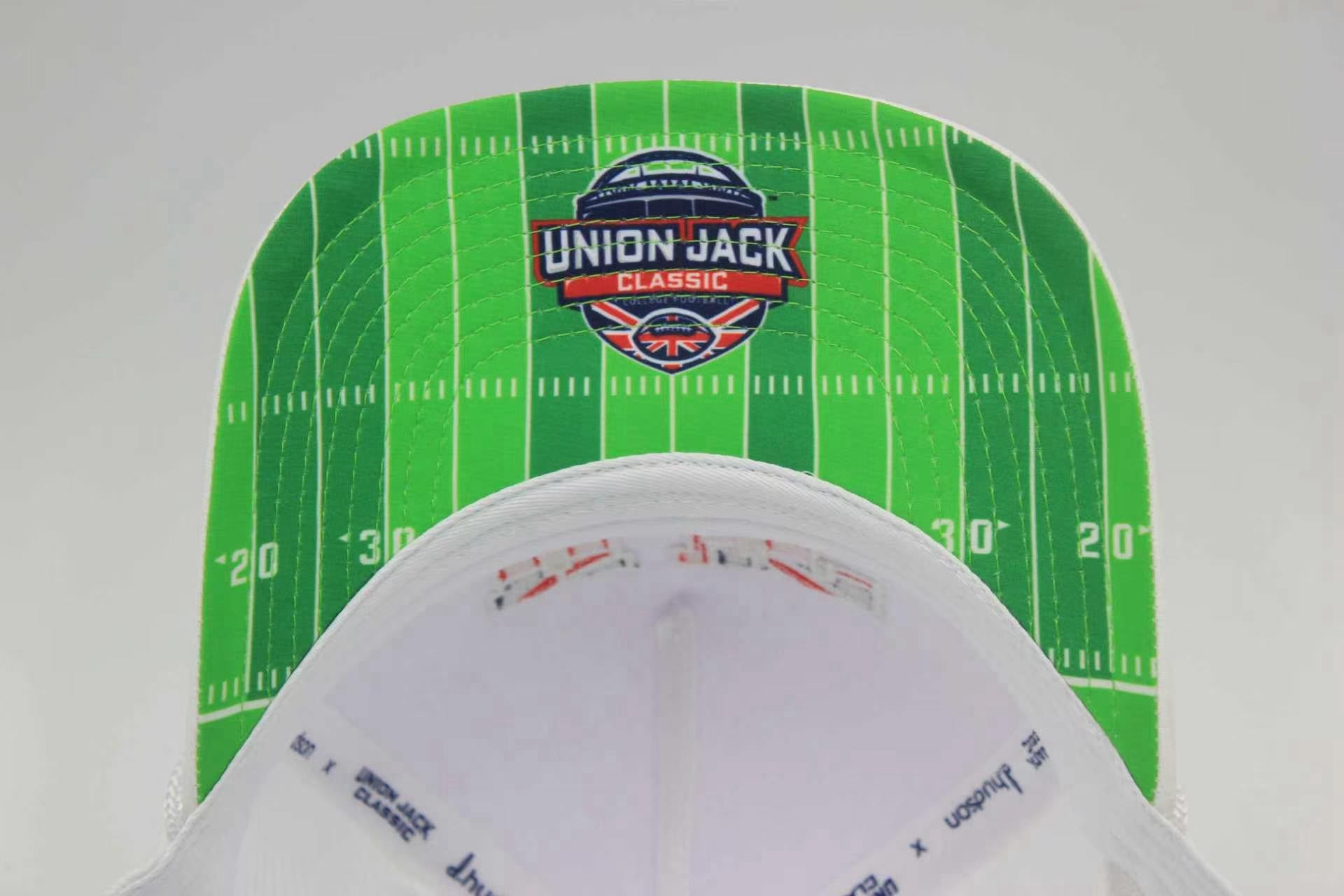 LONDON MATCHUP — WHITE / BLACK