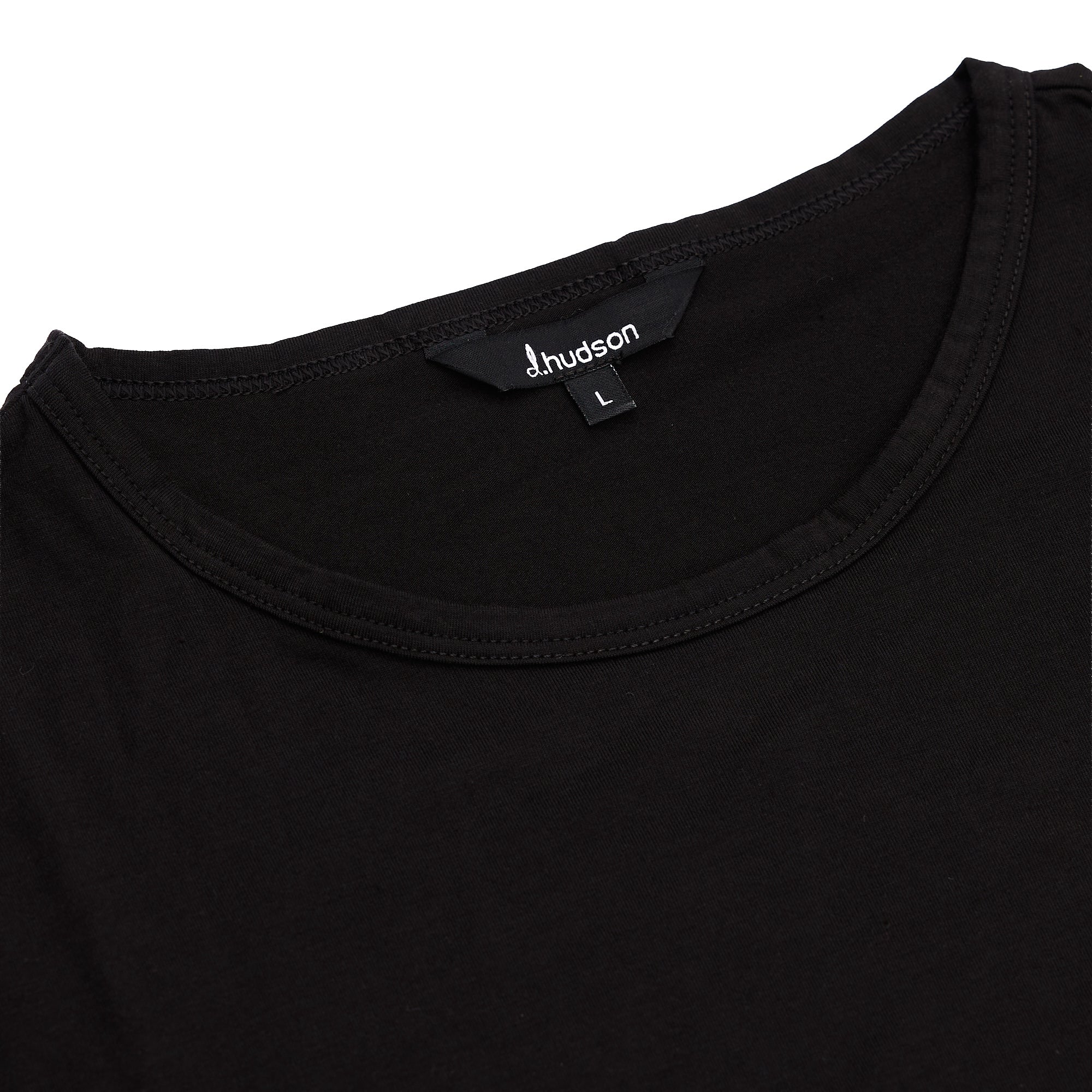 d.crown scalloped Tee (Black)