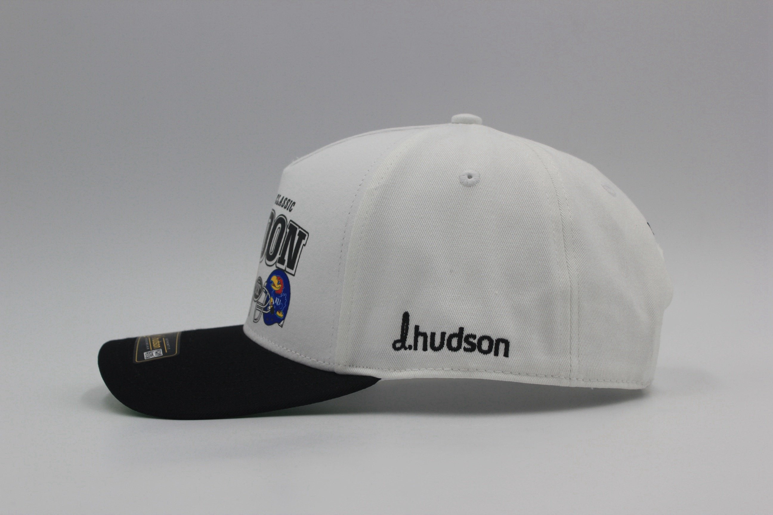 LONDON MATCHUP — WHITE / BLACK