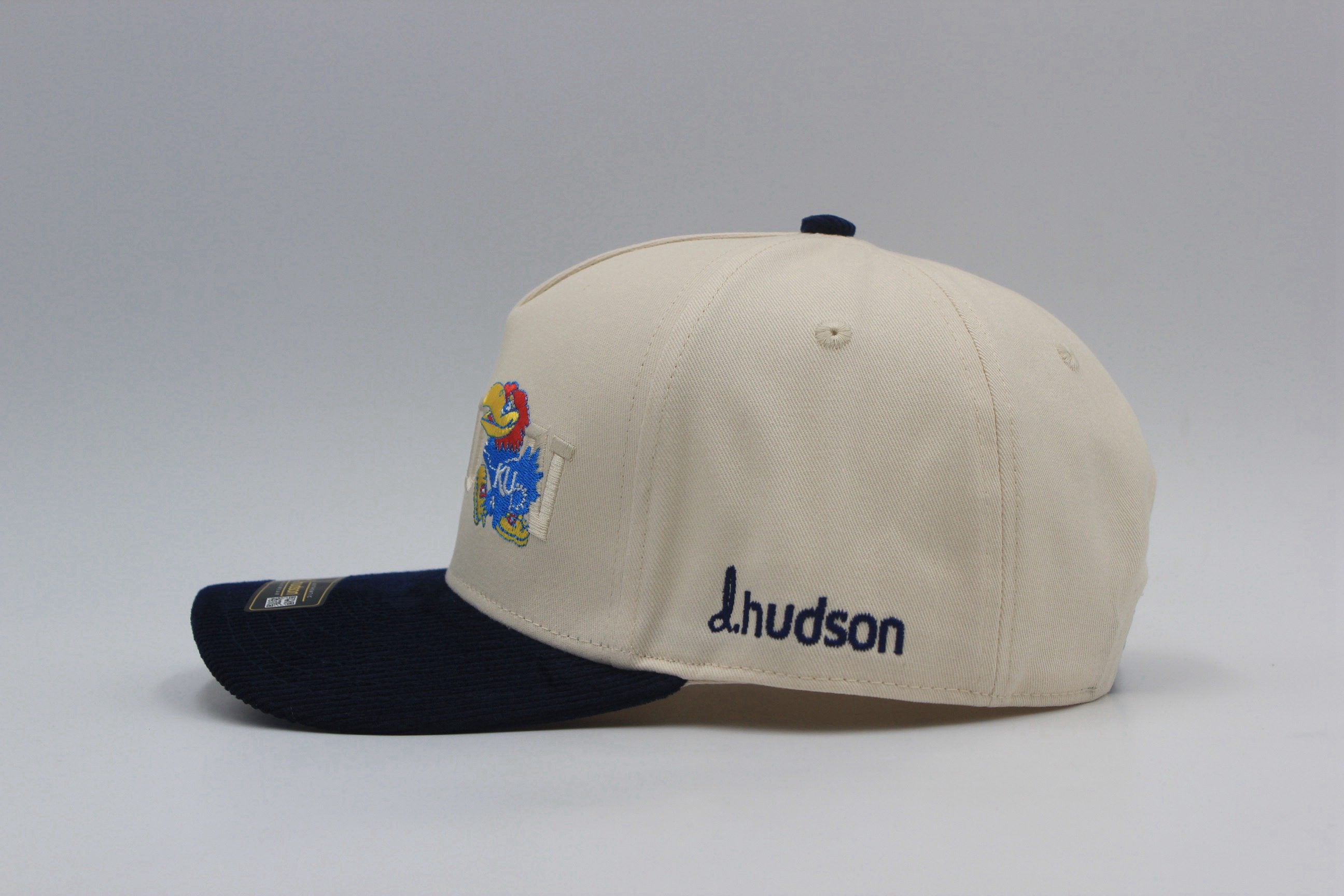 LONDON RIVALS — CREAM / NAVY