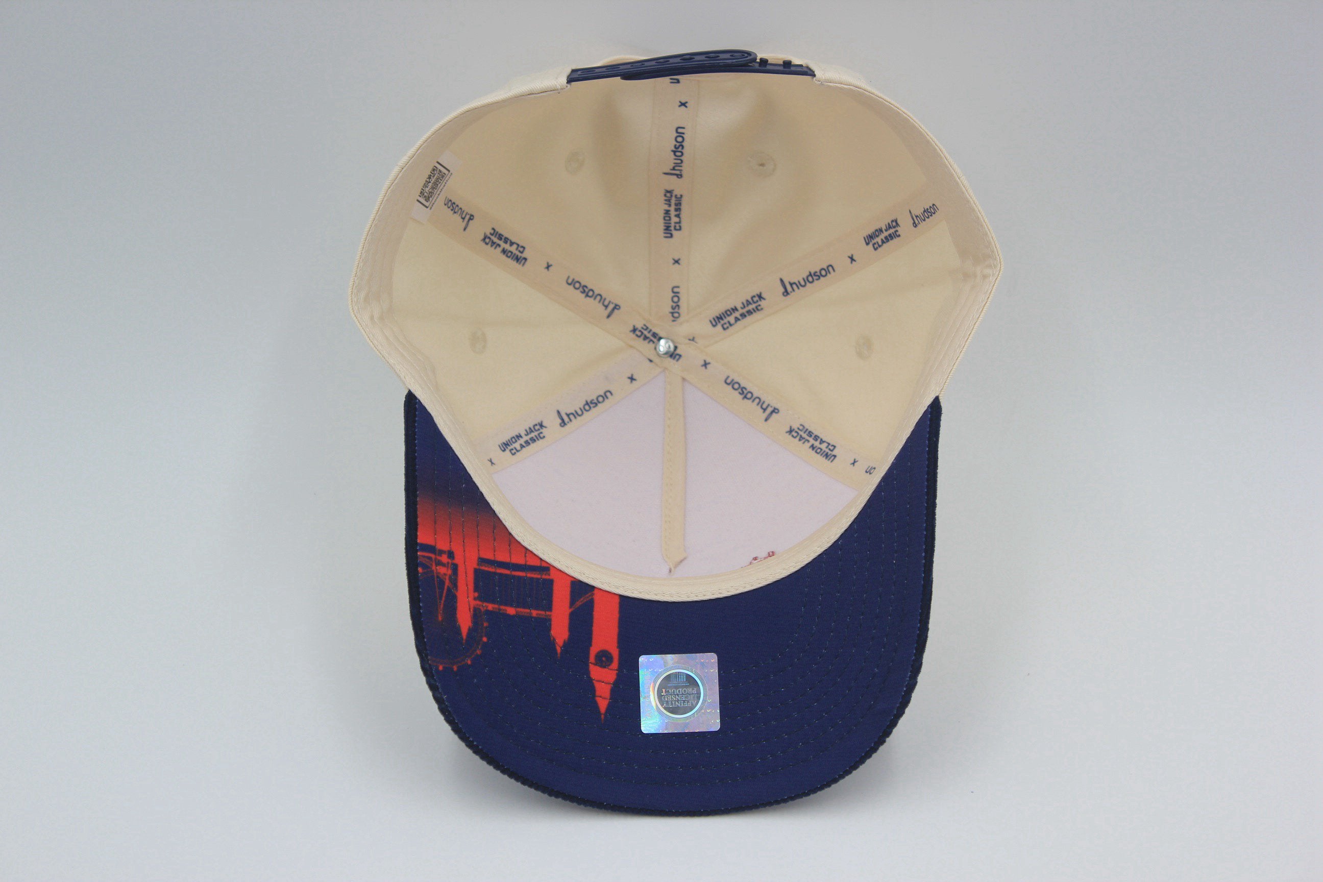 LONDON RIVALS — CREAM / NAVY